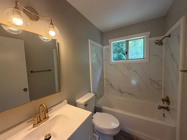 825 Kerns Ave SW — Photo 7
