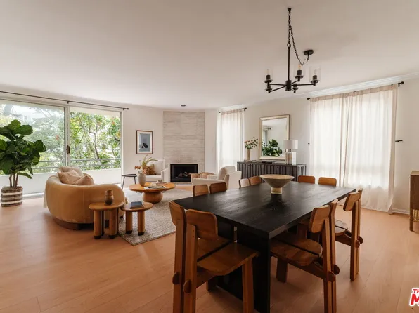 1161 Amherst Ave APT 204, Los Angeles, CA 90049