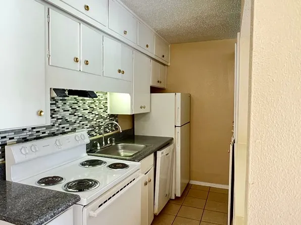 Handley Oaks Apartments