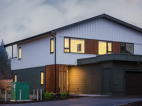 2720 Mission Rd, Courtenay, BC V9N 8Y7