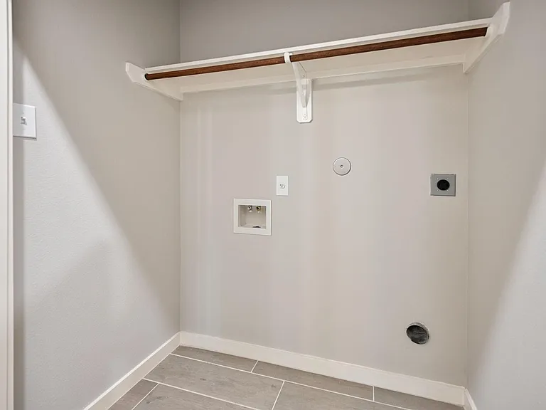 127 Wickersham — Photo 29