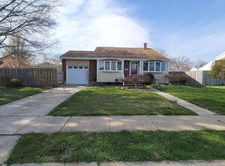 18 Dover Rd, Hamilton, NJ 08620