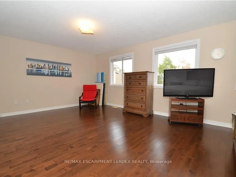 1132 Harrogate Dr — Photo 13