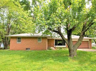13290 Laurel St, Manito, IL 61546
