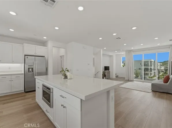 26661 Blue Hills Loop, Valencia, CA 91381