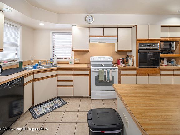 4th image of 54207 New York 30