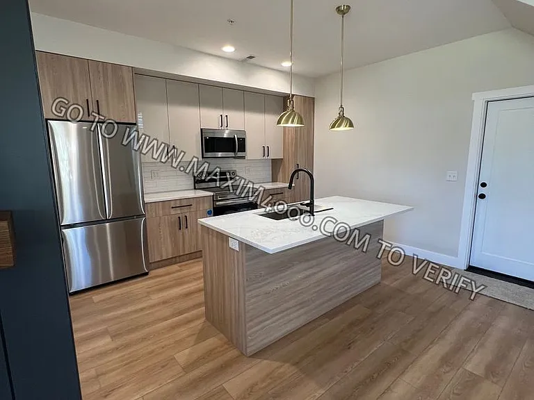 1444 Kennedy Ave #3 — Photo 8