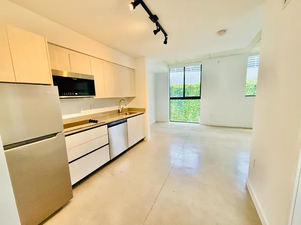 726 NW 3rd St, Miami, FL