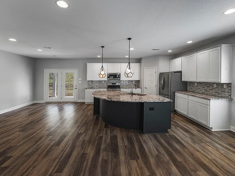 2107 Kangaroo Ln — Photo 11