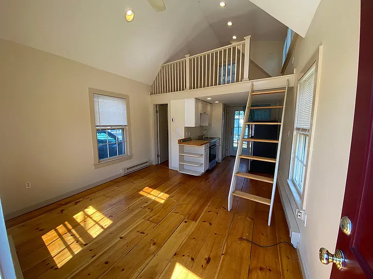 5 Poplar St — Photo 2