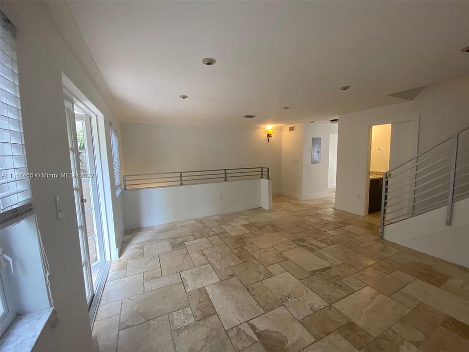 1st image of 261 Navarre Ave #C-4