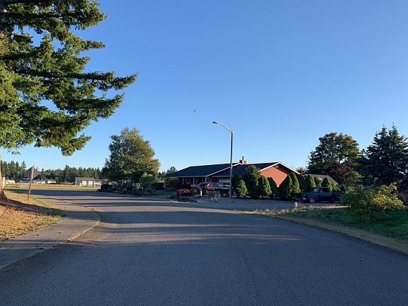 5th image of 401 Volesky Dr SE