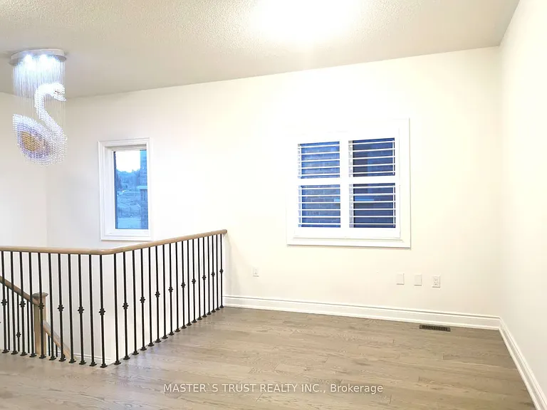 33 Terrain Ct — Photo 17