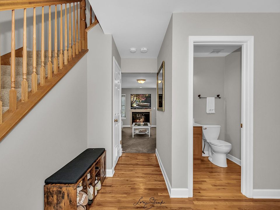 29W479 Big Woods Dr, Warrenville, IL 60555 Zillow