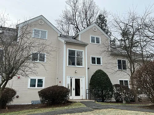 44 Salem Pl #3 Photo 1