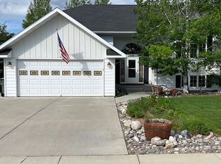 198 Indian Lookout Dr, Lander, WY 82520
