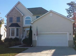 112 Windwood Dr, Egg Harbor Township, NJ 08234