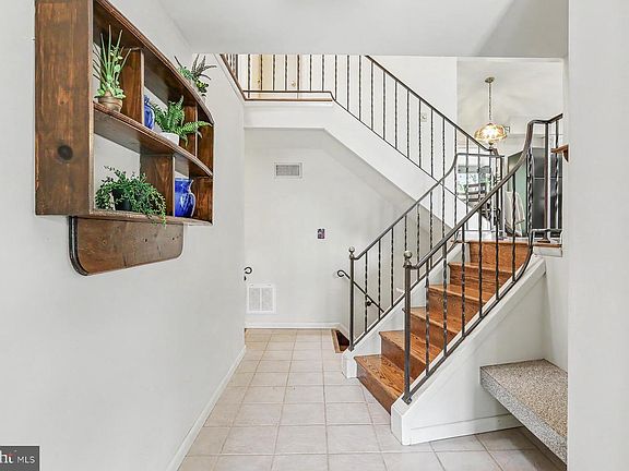 5th image of 5900 Ivy Ln