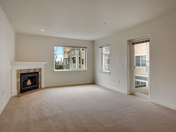 3rd image of 1545 NW 57th St Unit 319