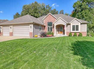 N77W22980 S Coldwater Cir, Sussex, WI 53089