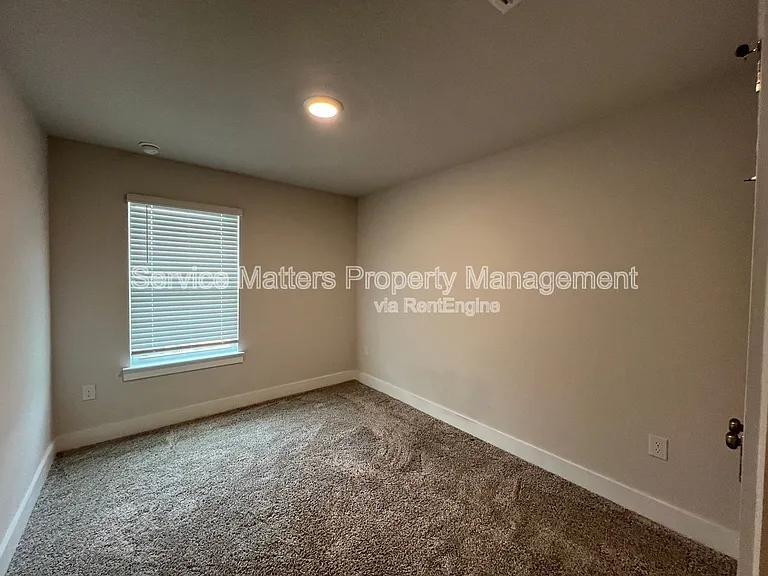 1615 Iroquois Ct — Photo 24
