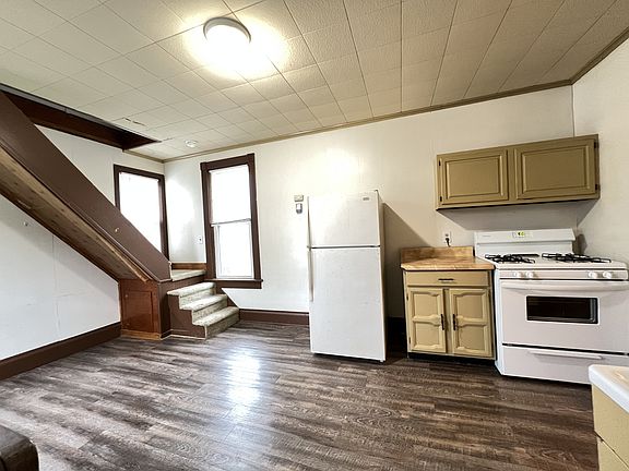 5th image of 1319 Forest Ln