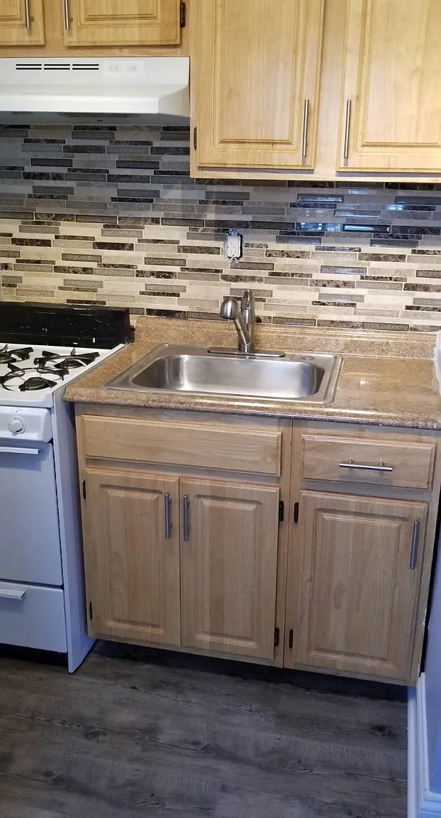 2 bed, 1.0 bath, $1,250 — Photo 1