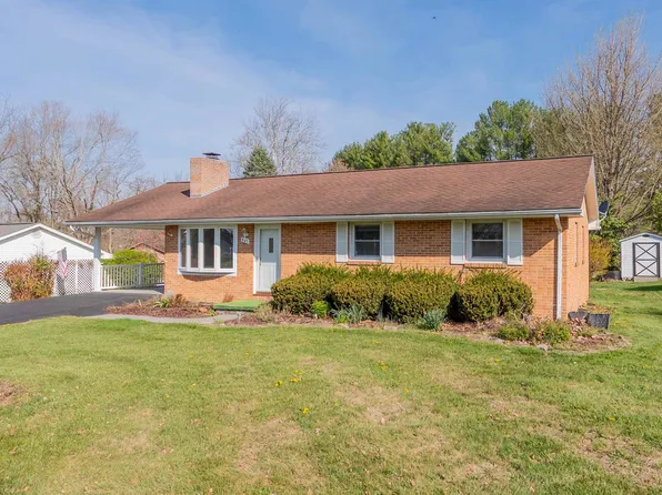 805 North Dr, Blacksburg, VA 24060