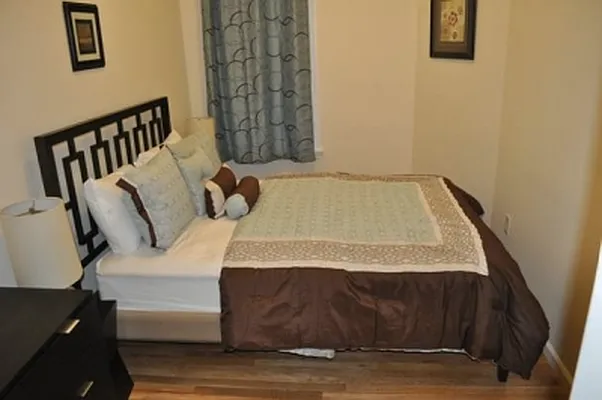 Rented by New Yorker Realty | media 6