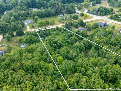 9347 S Cedar Dr, Allendale, MI, 49401