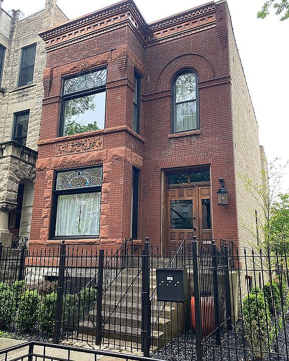 1st image of 1114 N Hoyne Ave #1