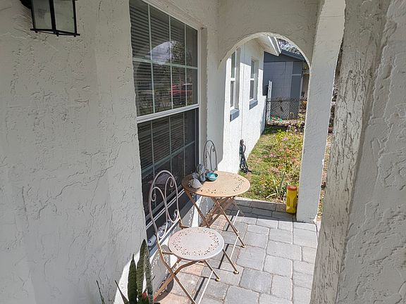 4th image of 8315 Esperanza St