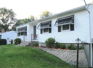 60 Gourley Rd, Springfield, MA 01129