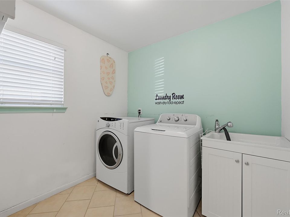 51343 Fantasia Dr, photo 24