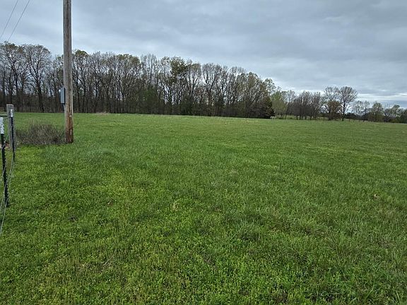 4th image of 000 Adams Lane