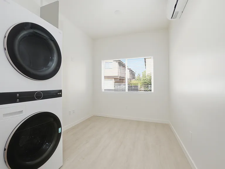 4553 North Ave #1 — Photo 6