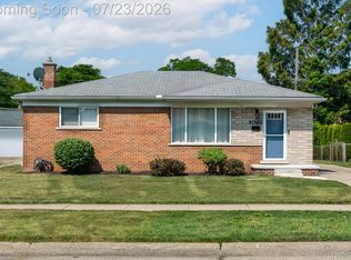 26731 Kelsey Dr, Warren, MI 48091