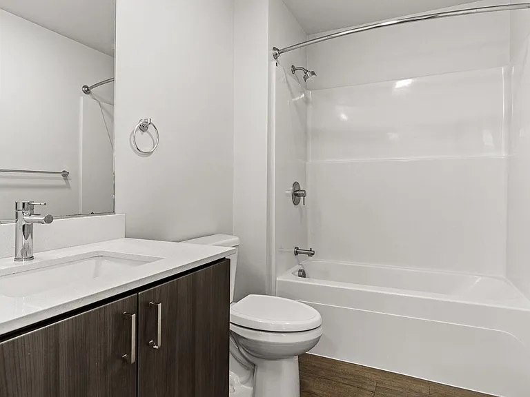 Gordon Lofts — Photo 5