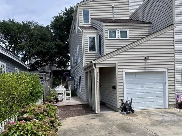 4488 Lauderdale Ave #A, Virginia Beach, VA 23455