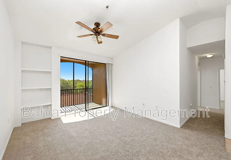 6169 Metrowest Blvd #305 — Photo 6