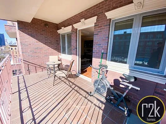 Rented by Realty 2000 Corp | media 36