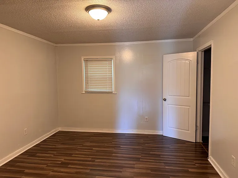 1240 Old Liberty Rd — Photo 8