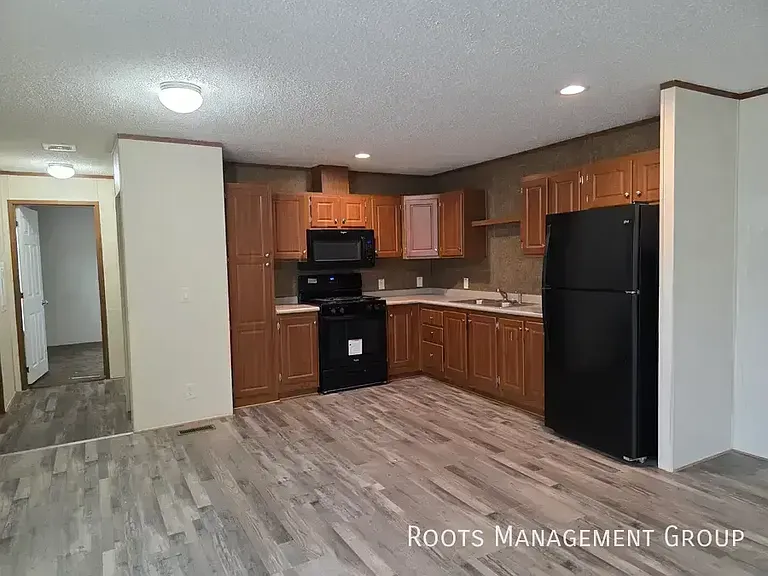 108 Ashford Dr #108 — Photo 2