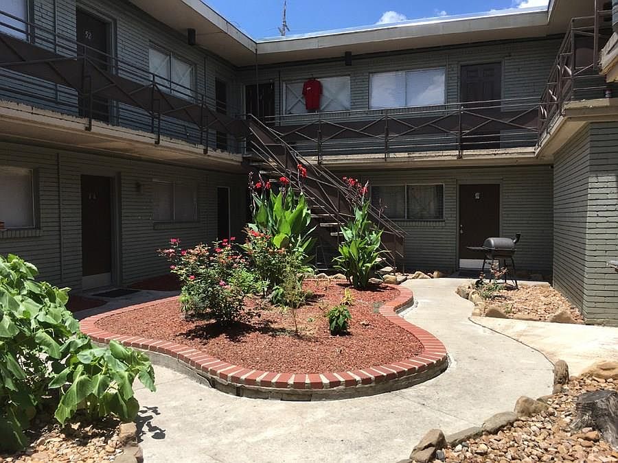 1st image of 1849 Richmond Ave APT 53