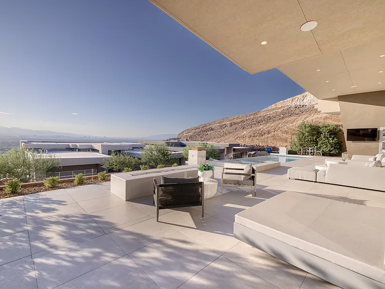 663 Palisade Rim Dr — Photo 34