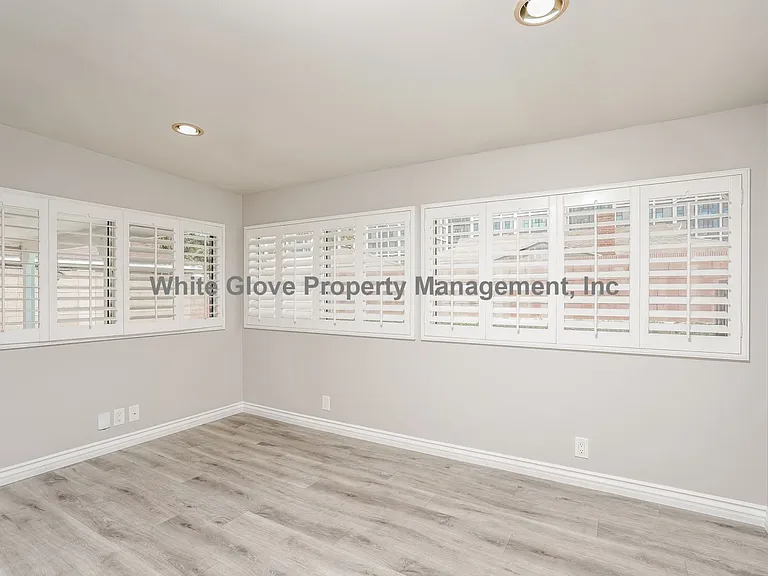 2623 Balfour Ave — Photo 8