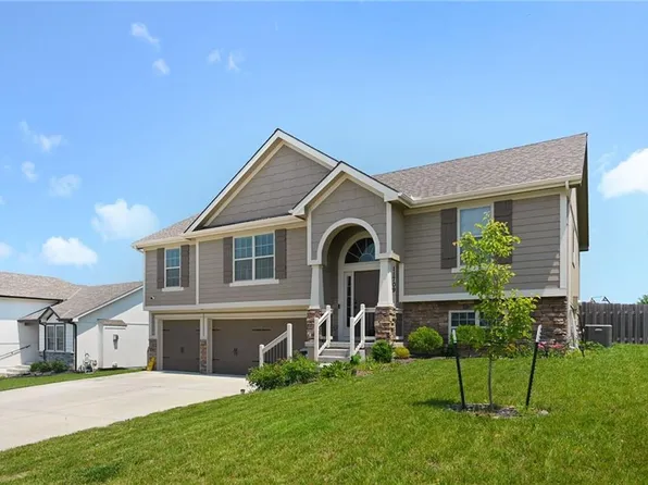 11709 N Laurel Ave, Kansas City, MO 64157