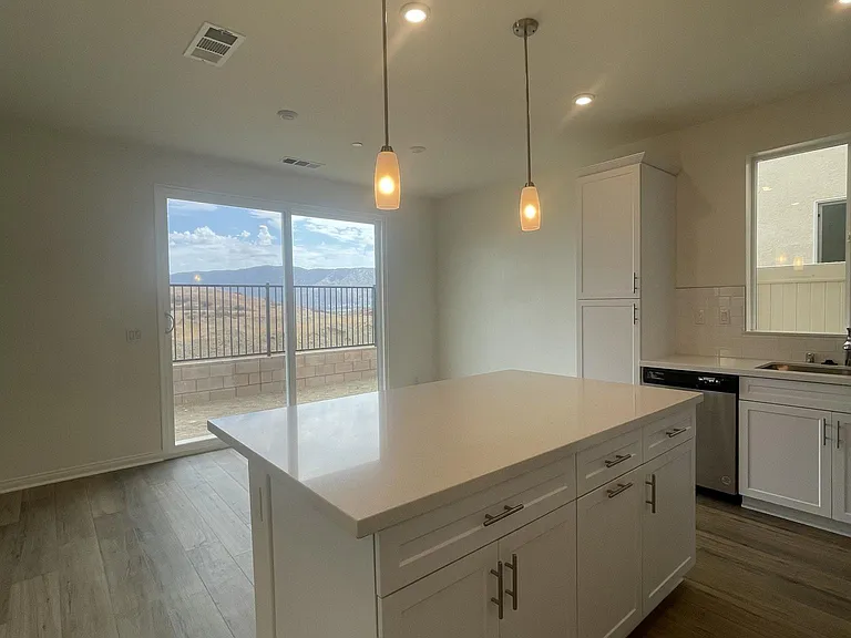 938 Helena Rdg — Photo 8