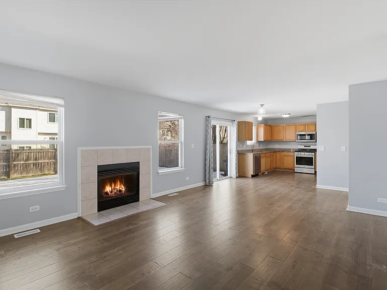 138 Celebration Ct — Photo 2
