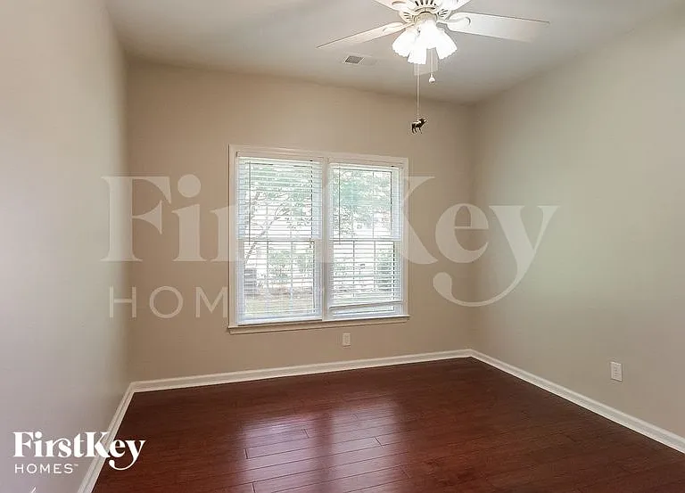 2936 Stillwater Dr — Photo 12